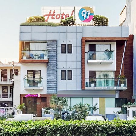 Hotel 91 By VIVID Gurgaon Exterior foto