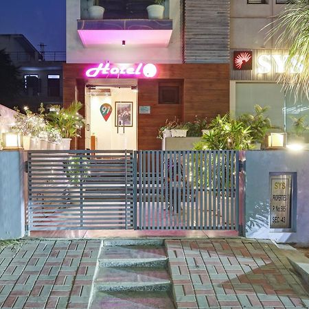 Hotel 91 By VIVID Gurgaon Exterior foto