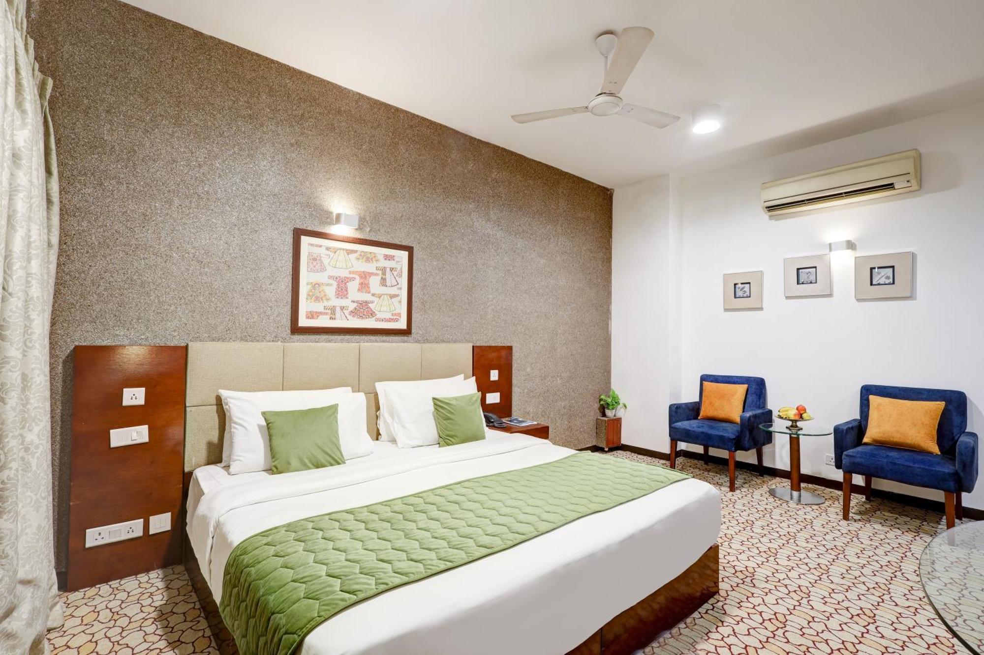 Hotel 91 By VIVID Gurgaon Exterior foto