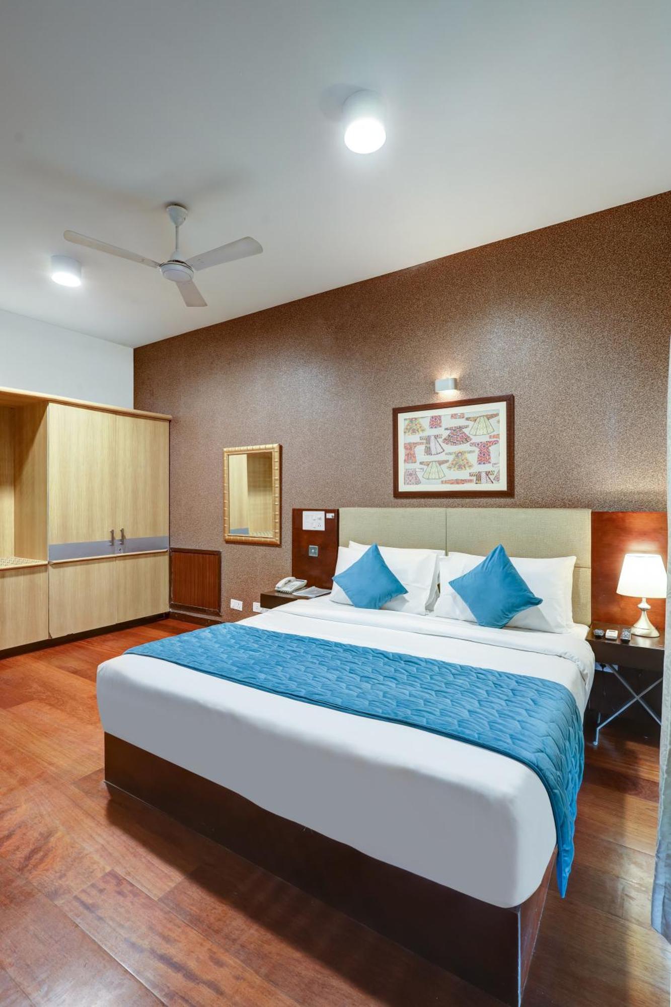 Hotel 91 By VIVID Gurgaon Exterior foto