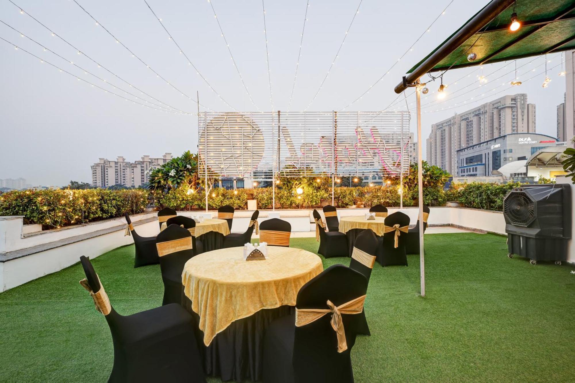 Hotel 91 By VIVID Gurgaon Exterior foto