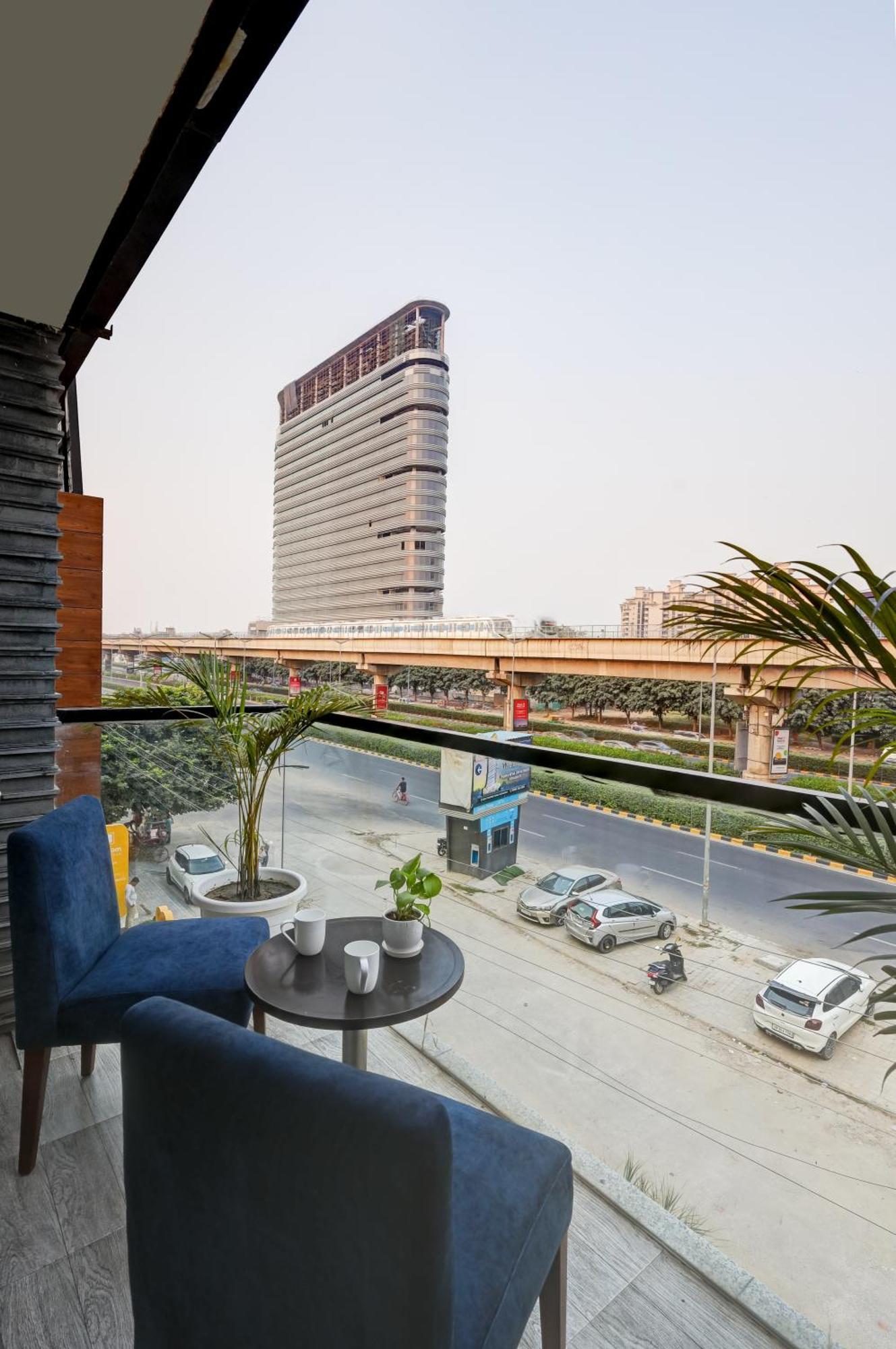 Hotel 91 By VIVID Gurgaon Exterior foto