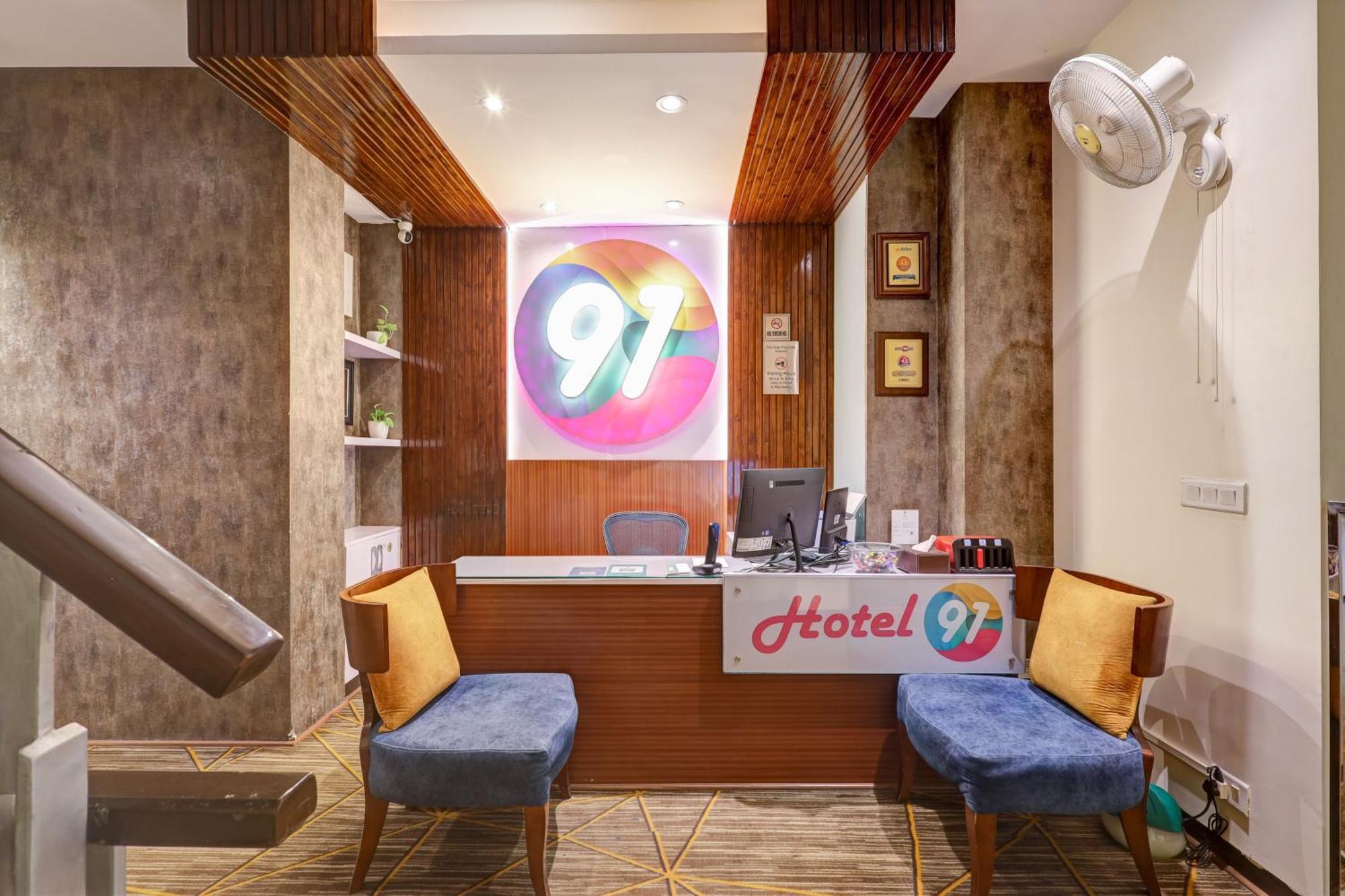 Hotel 91 By VIVID Gurgaon Exterior foto