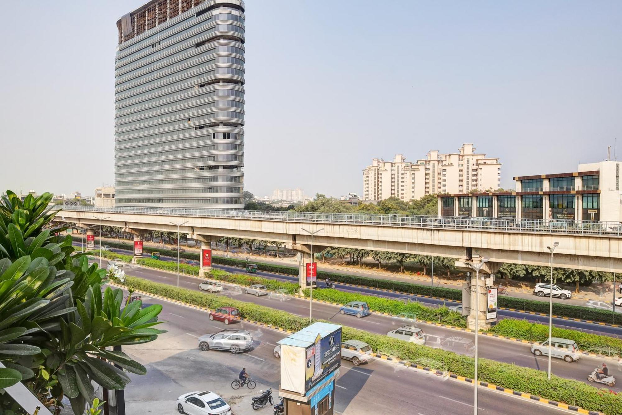 Hotel 91 By VIVID Gurgaon Exterior foto