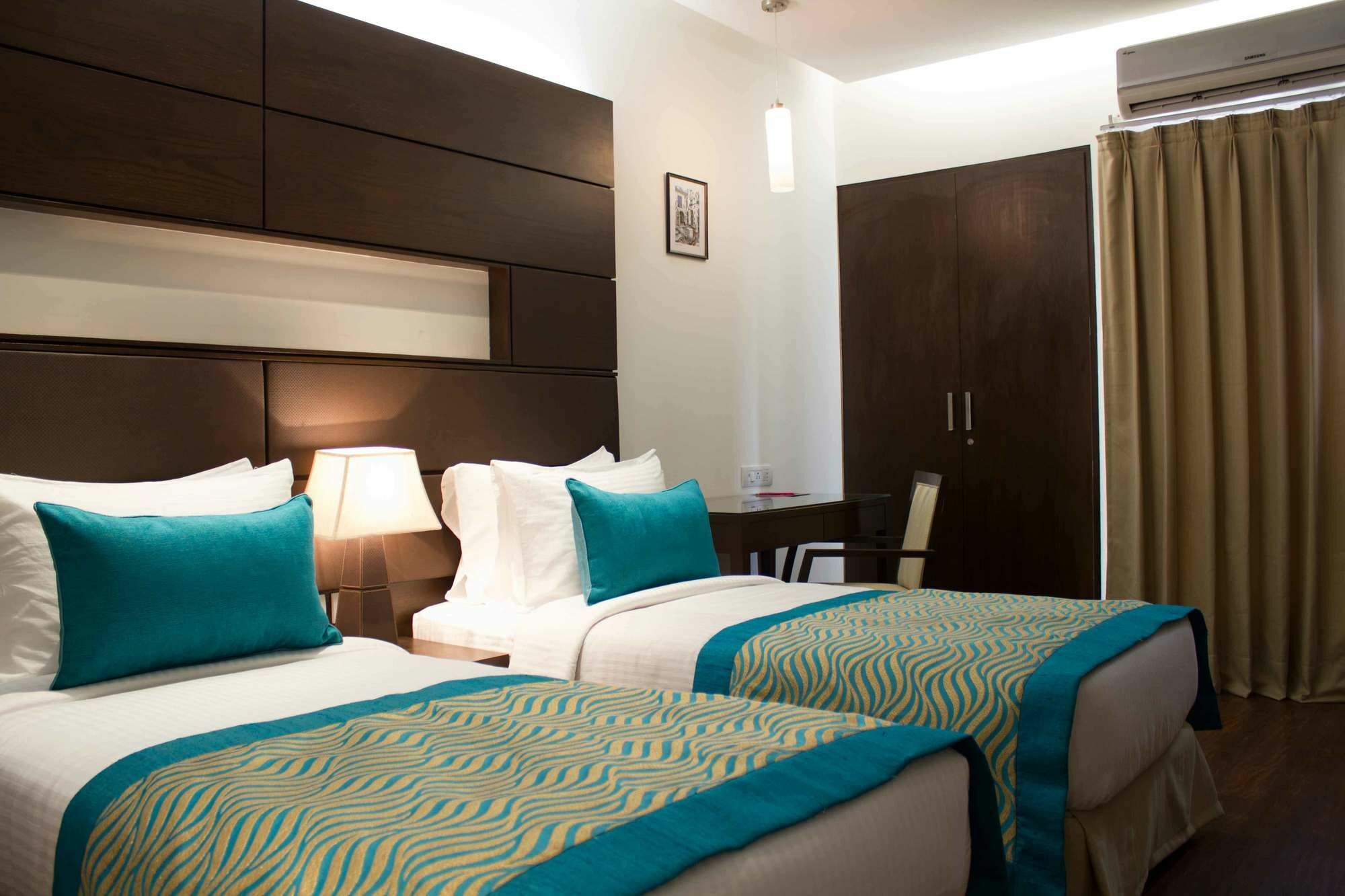 Hotel 91 By VIVID Gurgaon Exterior foto